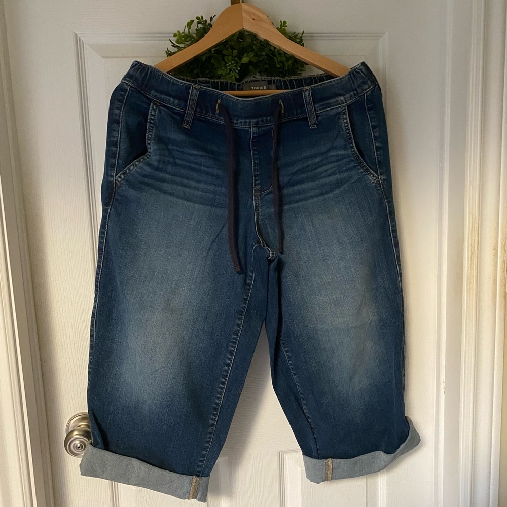 Torrid Blue Cropped Denim Pants
